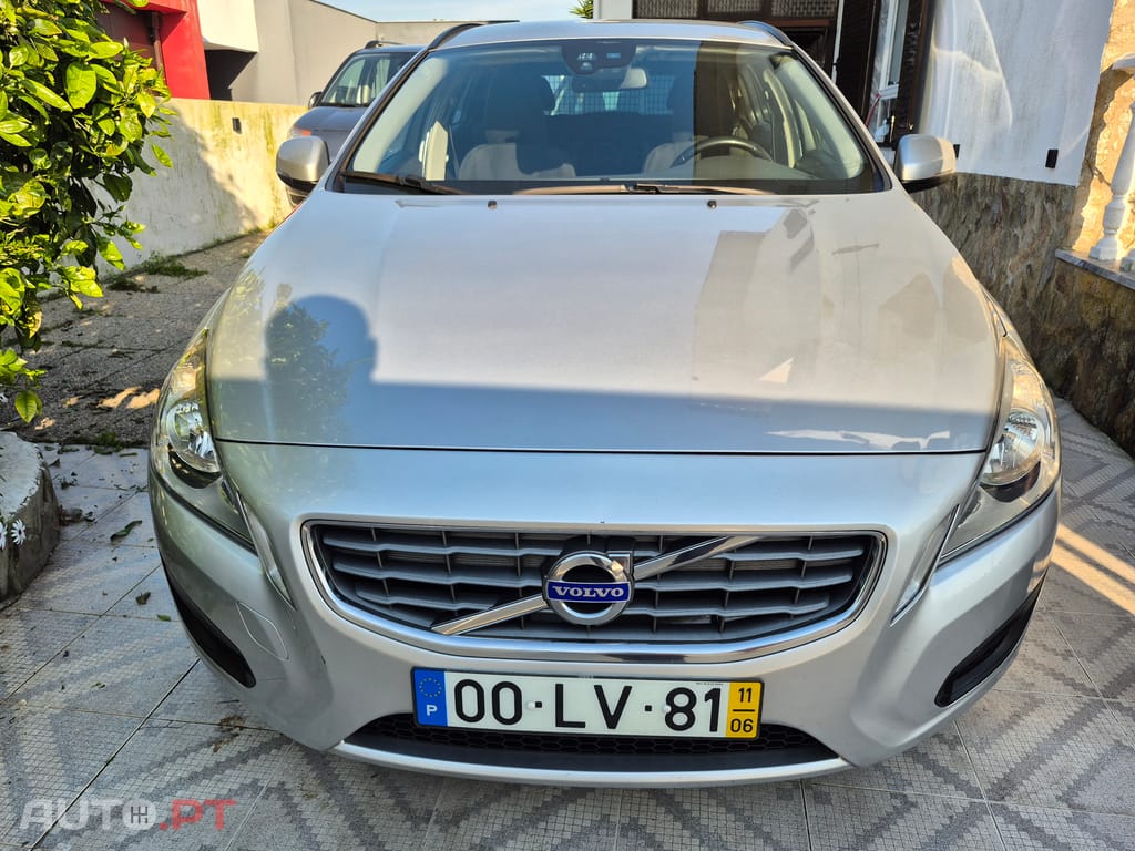 Volvo V60 D2 Momentum drive eco
