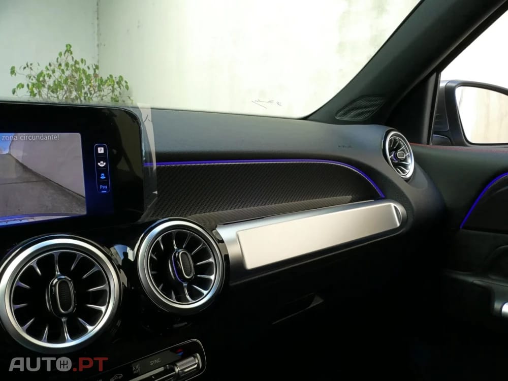 Mercedes-Benz GLB 180 d AMG Line