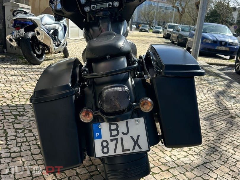 Harley Davidson FLHXS Street Glide