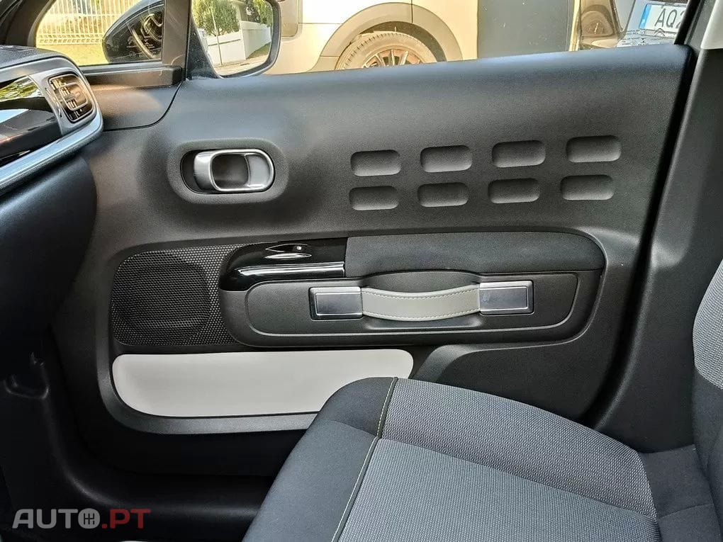 Citroen C3 1.2 PureTech Shine Pack