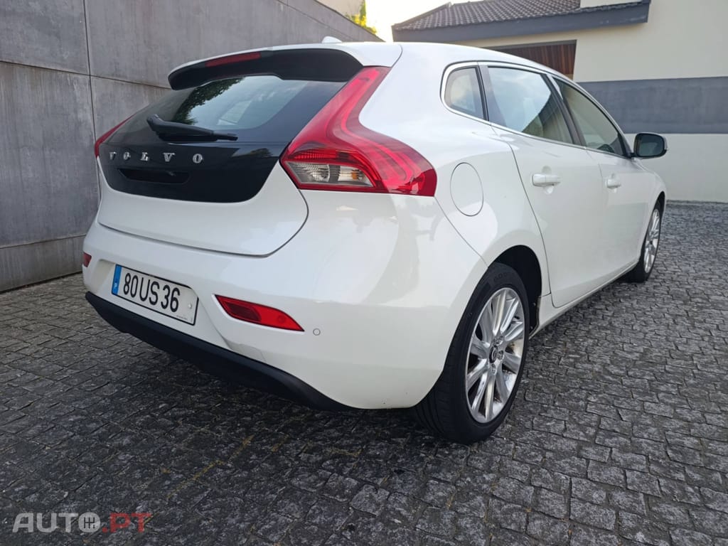Volvo V40 D2 Summum Business Pack