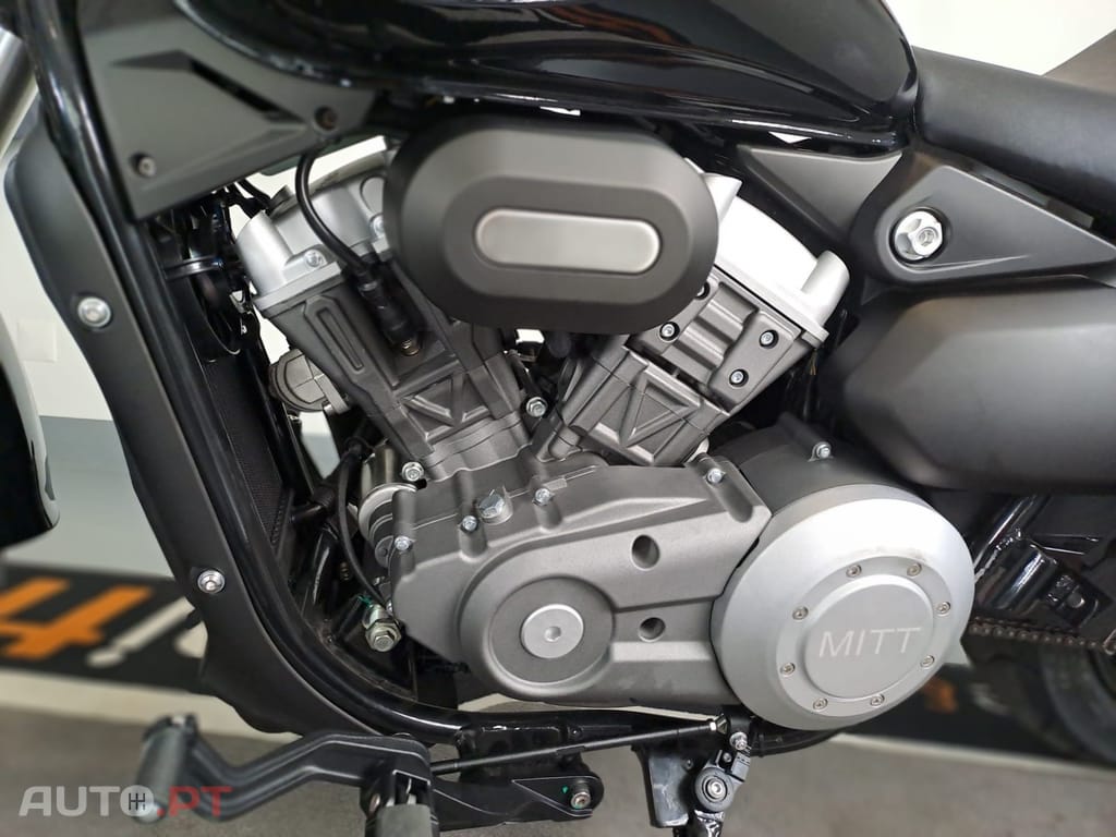Mitt 125 MB V-TWIN