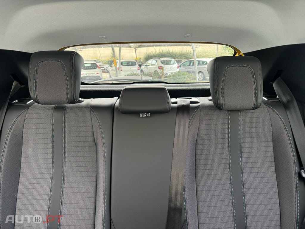 Peugeot 208 PureTech 100 Allure