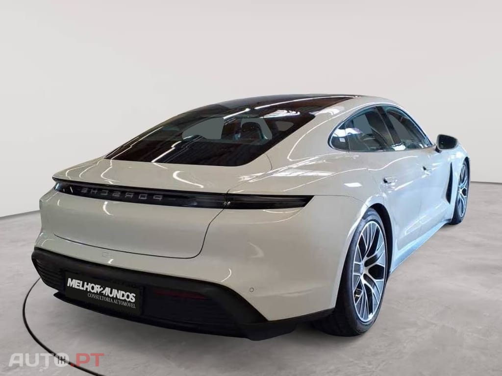 Porsche Taycan Standard