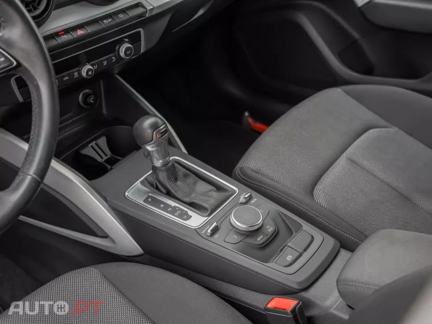 Audi Q2 30 TFSI Design S tronic