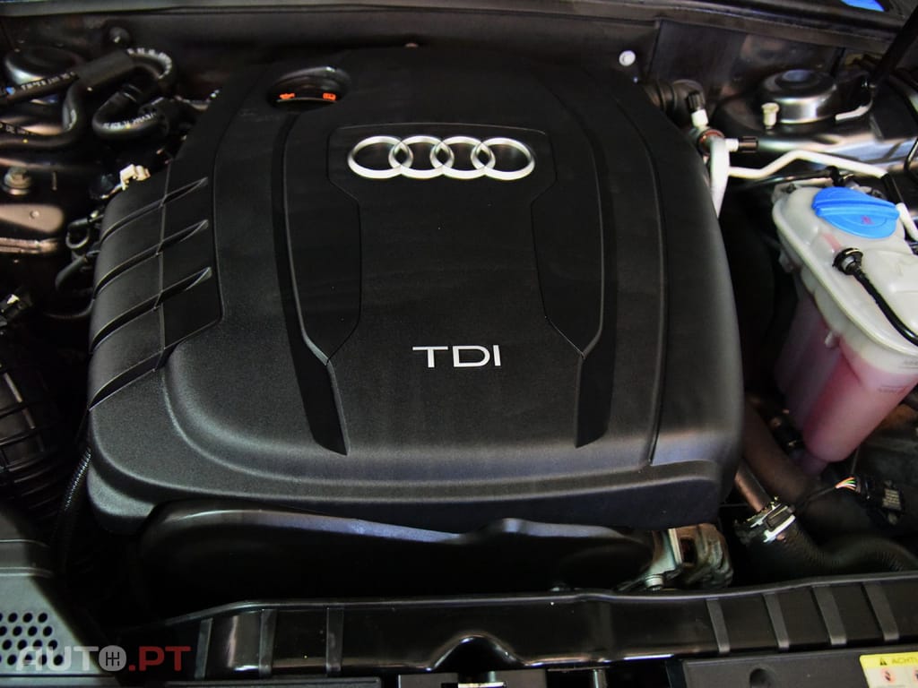 Audi A5 2.0TDI MULTITRONIC S-LINE