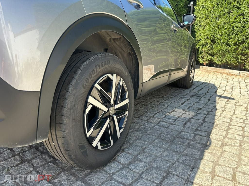 Peugeot 2008 1.2 PureTech Style — fotografia 14