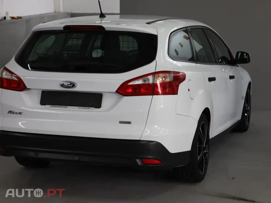 Ford Focus 1.0 EcoBoost S&S COOL&CONNECT