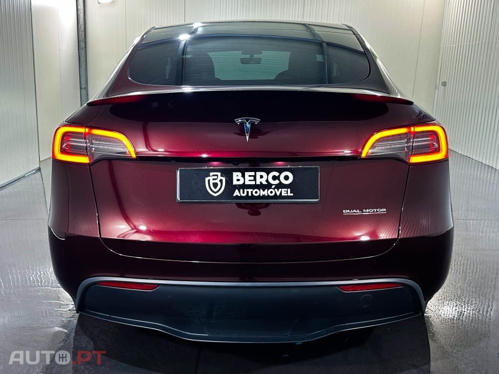 Tesla Model Y Performance Dual Motor AWD
