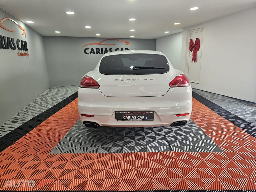 Porsche Panamera Platinum Edition