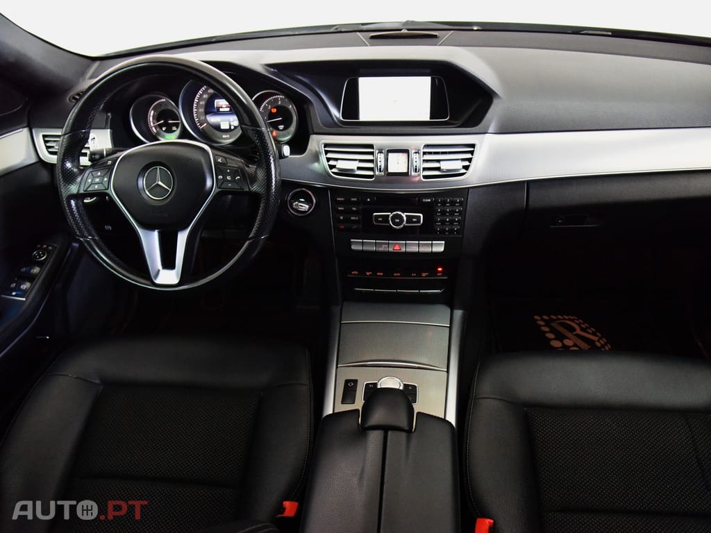 Mercedes-Benz E 300 BlueTEC Hybrid Avantgarde