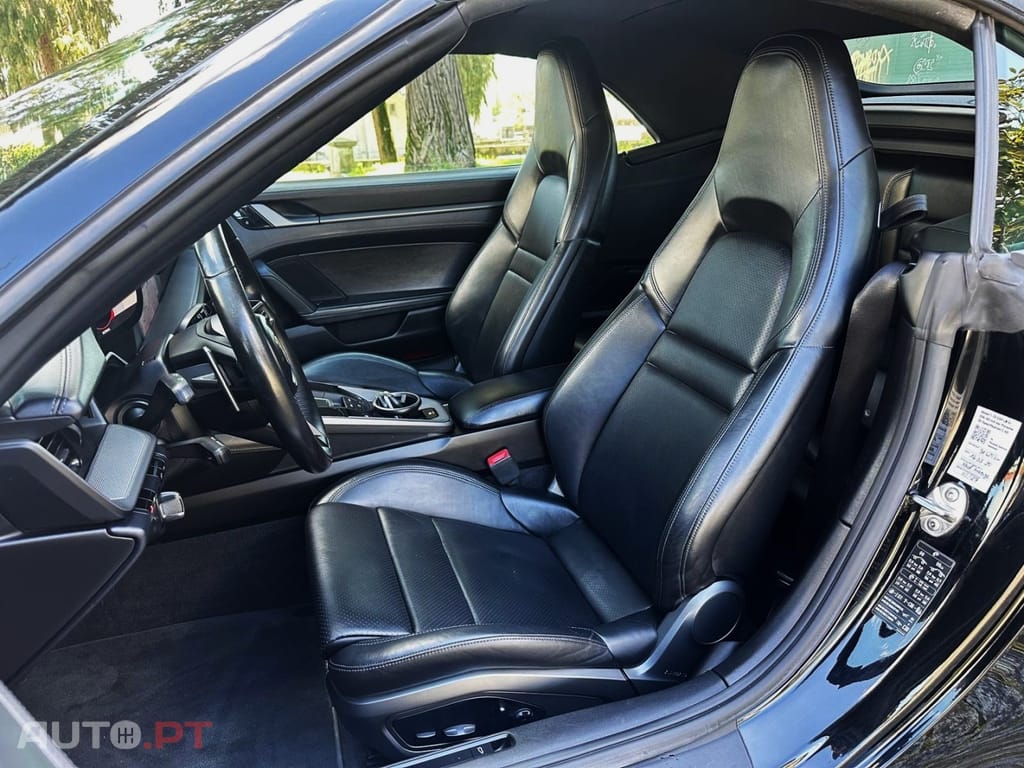 Porsche 911 Carrera Cabriolet PDK