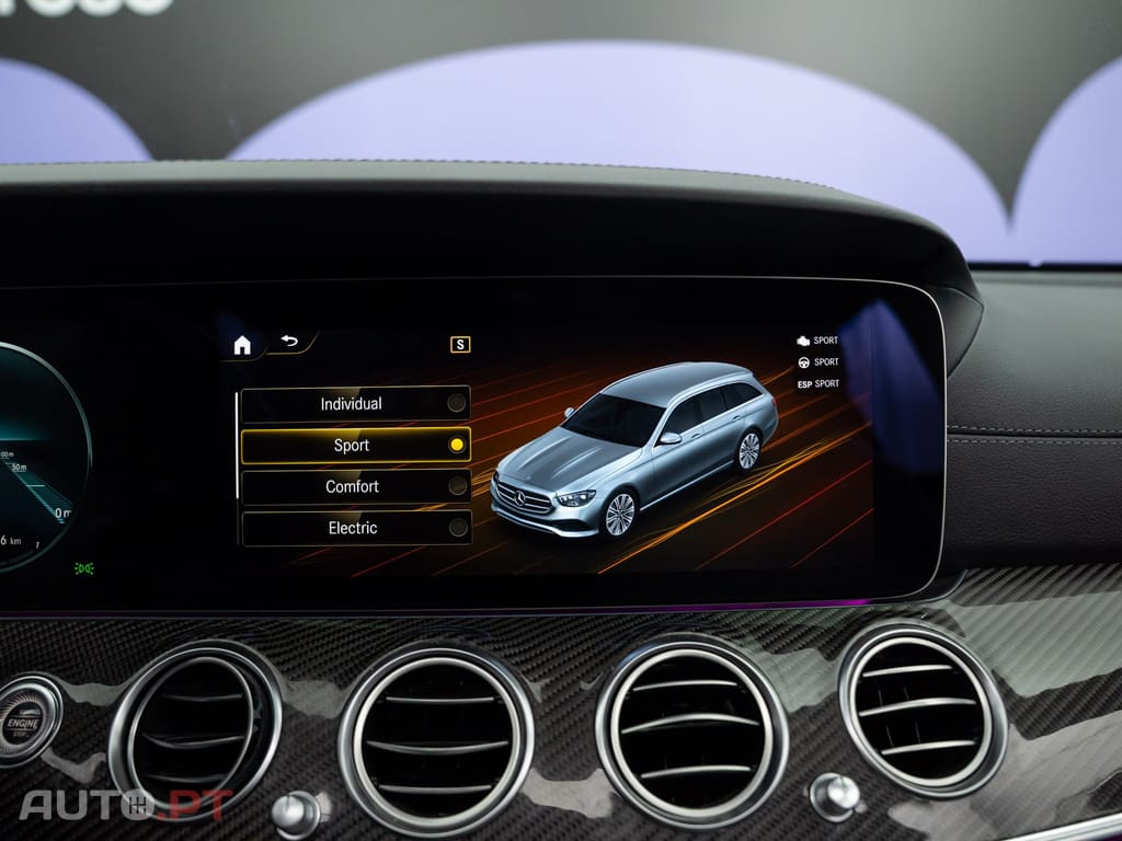 Mercedes-Benz E 300 de AMG Line