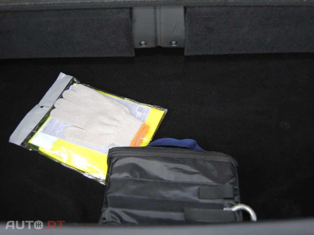 Peugeot 5008 1.2 Hybrid Allure e-DCS6