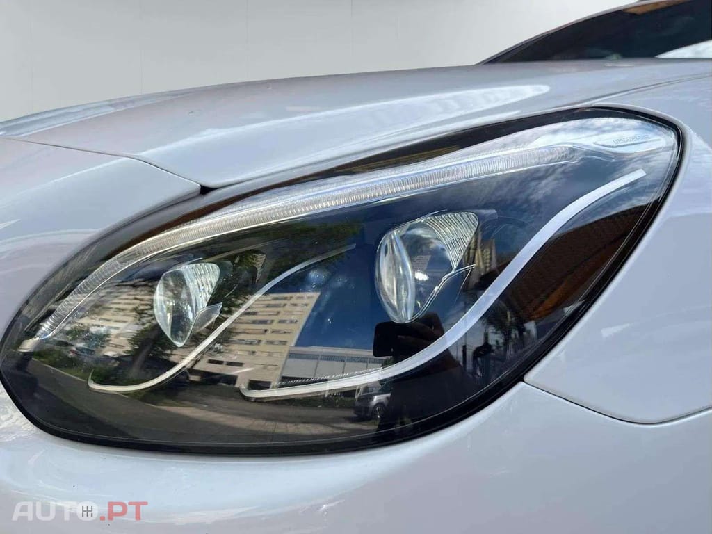 Mercedes-Benz SLC V6