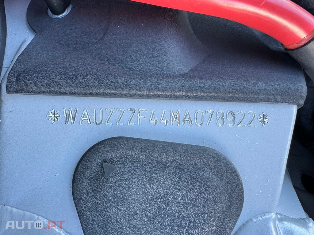 Audi A4 Avant 30 TDI Advanced S tronic