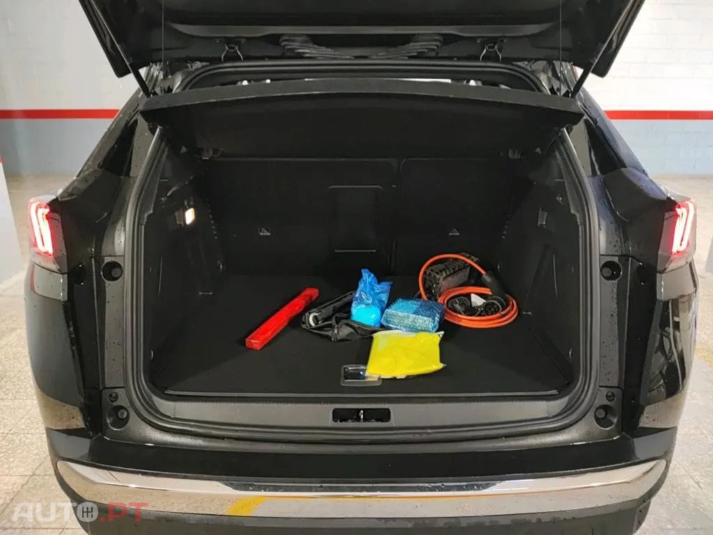 Peugeot 3008 1.6 Hybrid Allure Pack e-EAT8