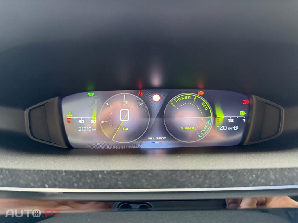 Peugeot 408 MHEV Allure