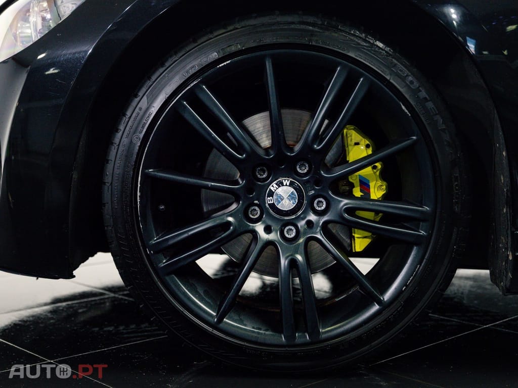 BMW 320 d Coupe Edição M