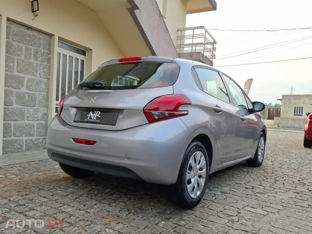 Peugeot 208 1.5 BlueHDi Active