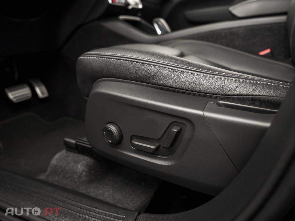 Volvo XC40 1.5 T5 PHEV R-Design
