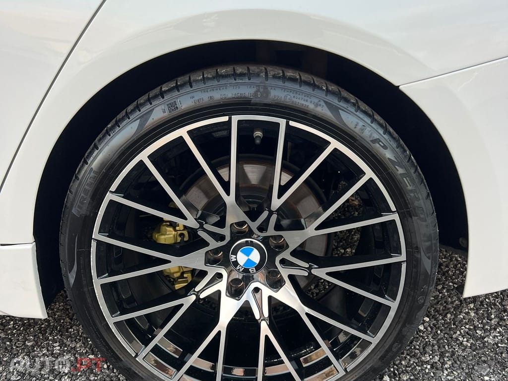 BMW 328 i Auto Line Sport