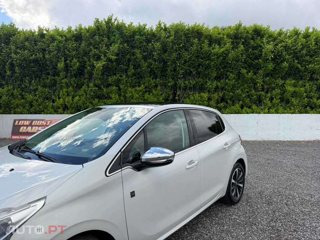 Peugeot 208 1.2 PureTech GT Line