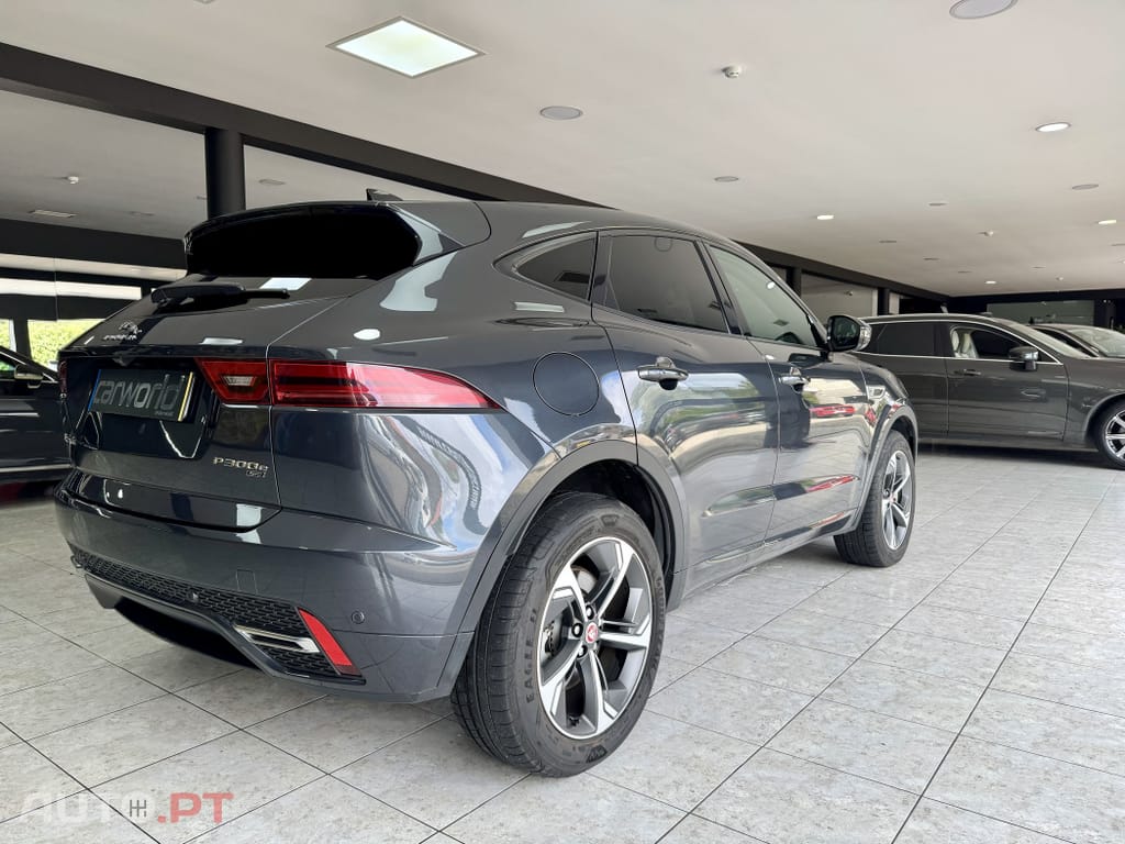 Jaguar E-Pace 1.5 P300e R-Dynamic HSE AWD Aut.