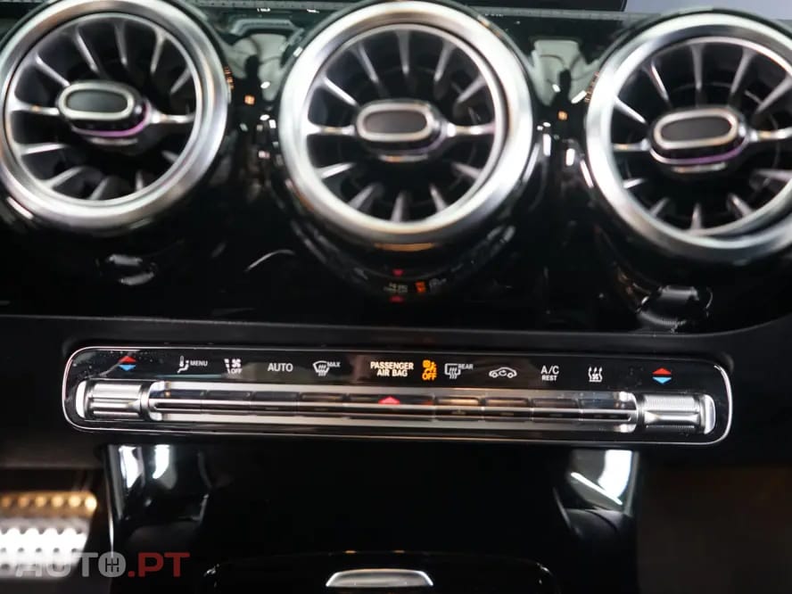 Mercedes-Benz CLA 250 e AMG Line