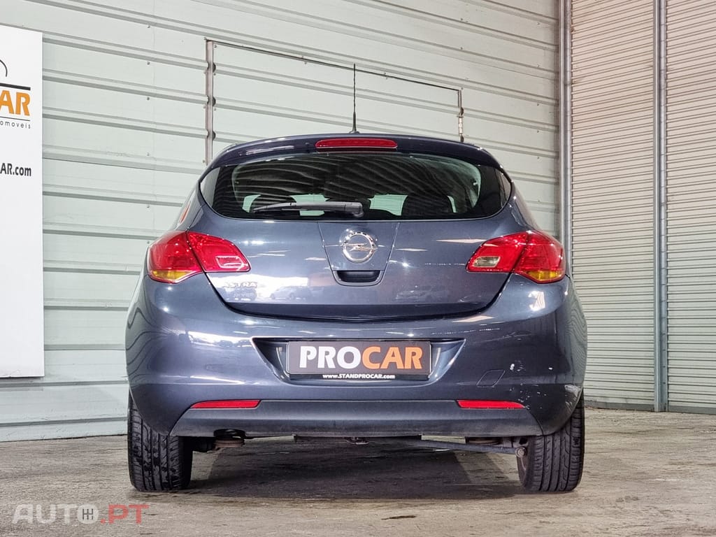 Opel Astra 1.4 Executive S/S