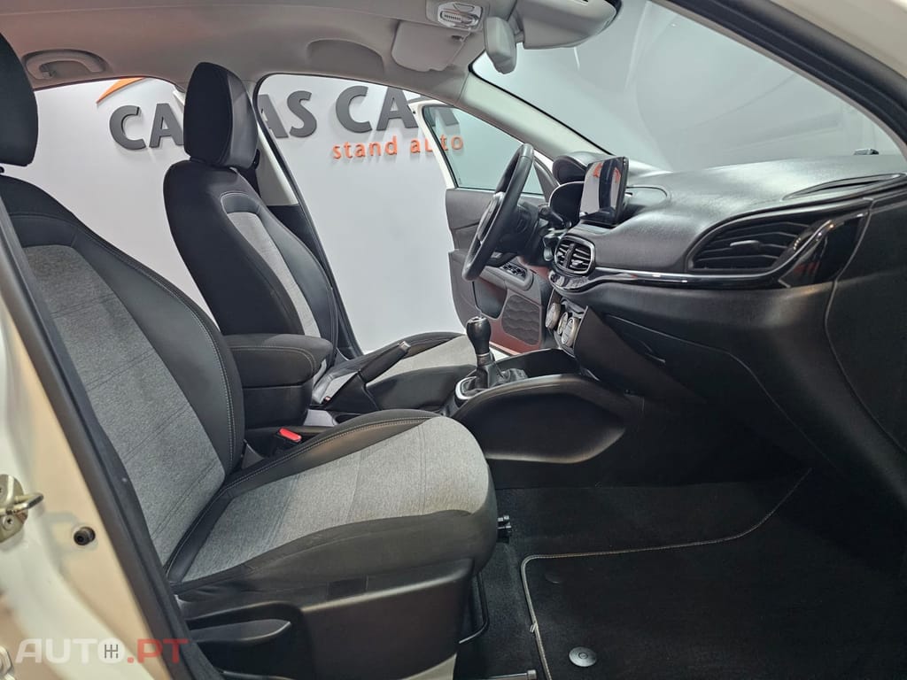 Fiat Tipo 1.3 Multijet Cross