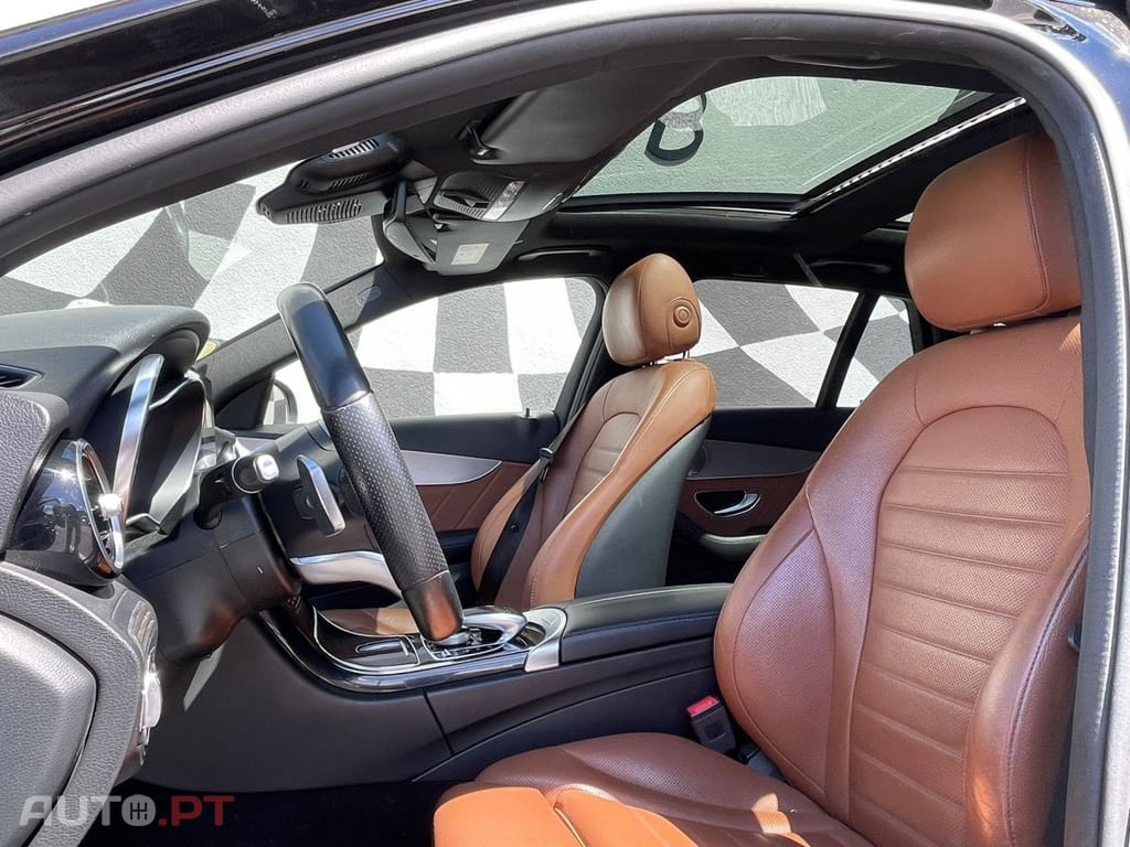 Mercedes-Benz C 300 d Station 4Matic 9G-TRONIC AMG Line