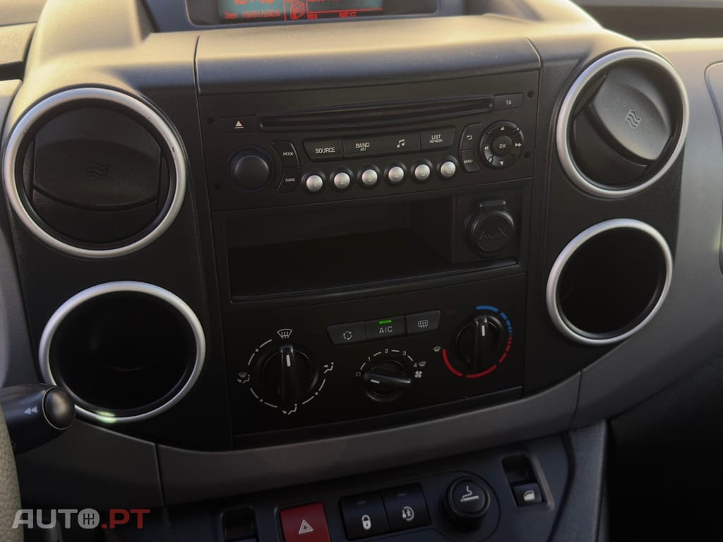 Peugeot Partner 1.6 HDI  5 LUGARES