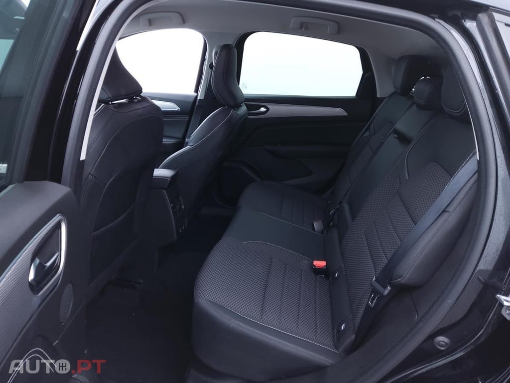 Renault Arkana 1.6 E-Tech Intens