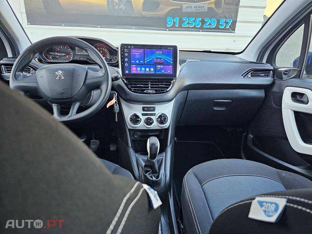 Peugeot 208 1.2 PureTech Access