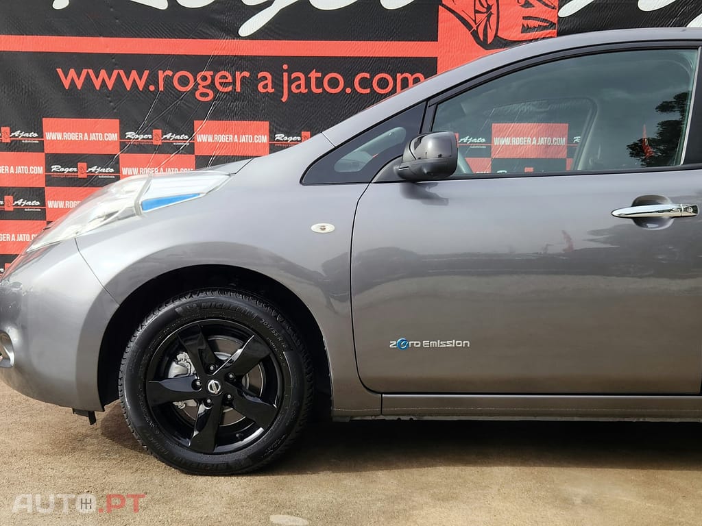 Nissan Leaf 30 kWh (c/ Bateria) Visia