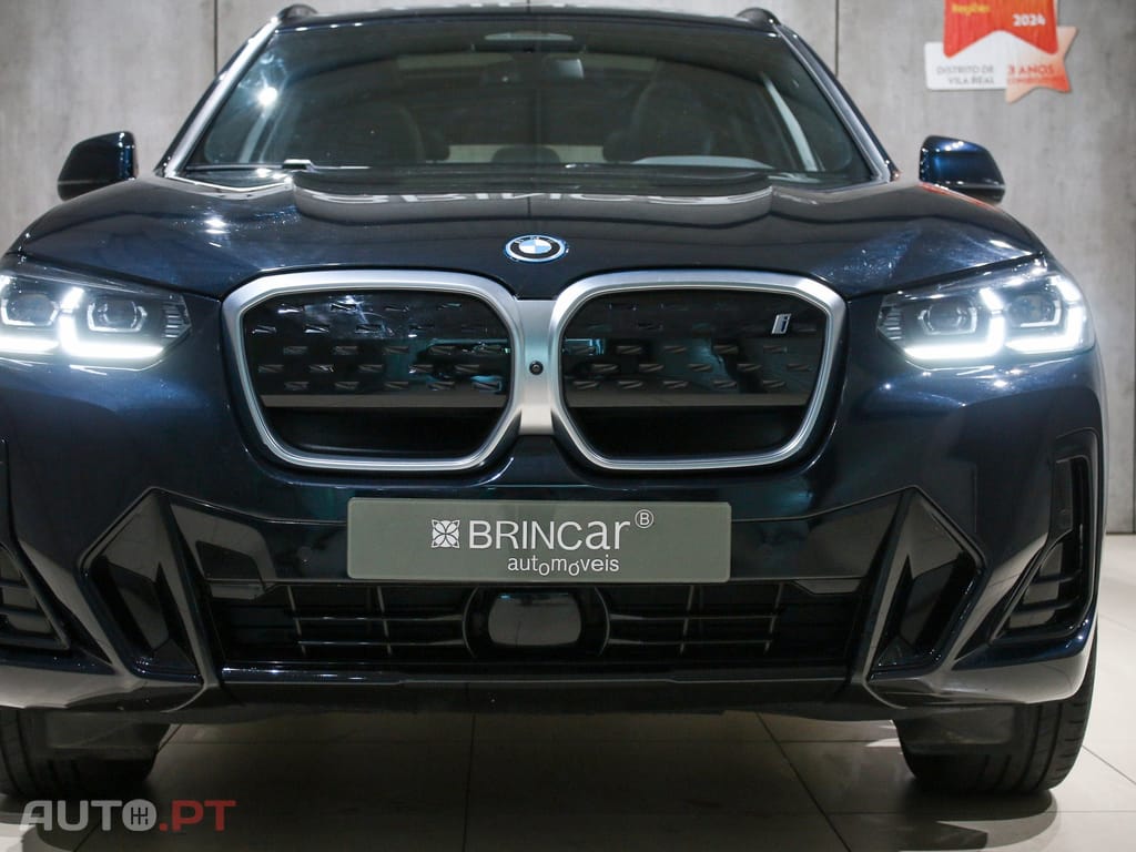 BMW iX3 M Sport Impressive