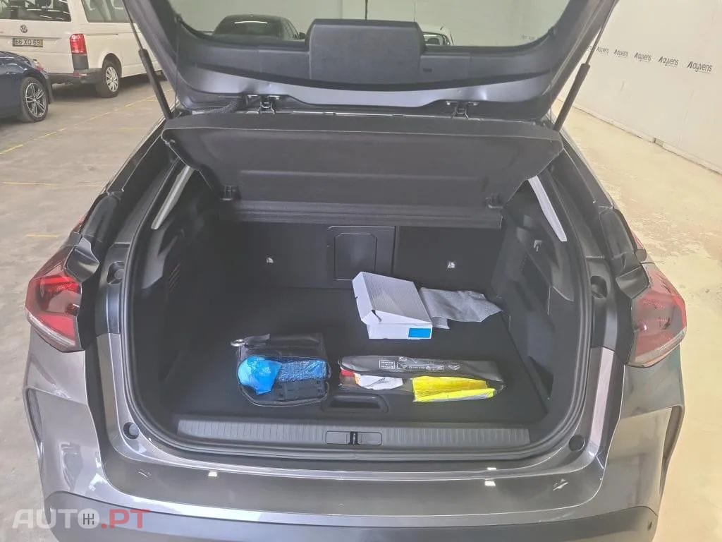 Citroen C4 1.5 BlueHDi Shine Pack EAT8