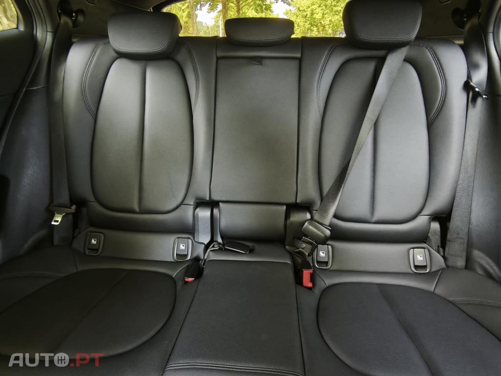 BMW X2 25 e xDrive X Pack M