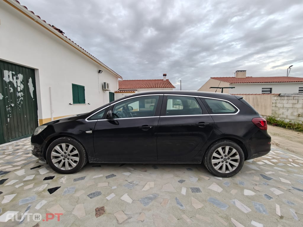 Opel Astra Sports Tourer Cosmo