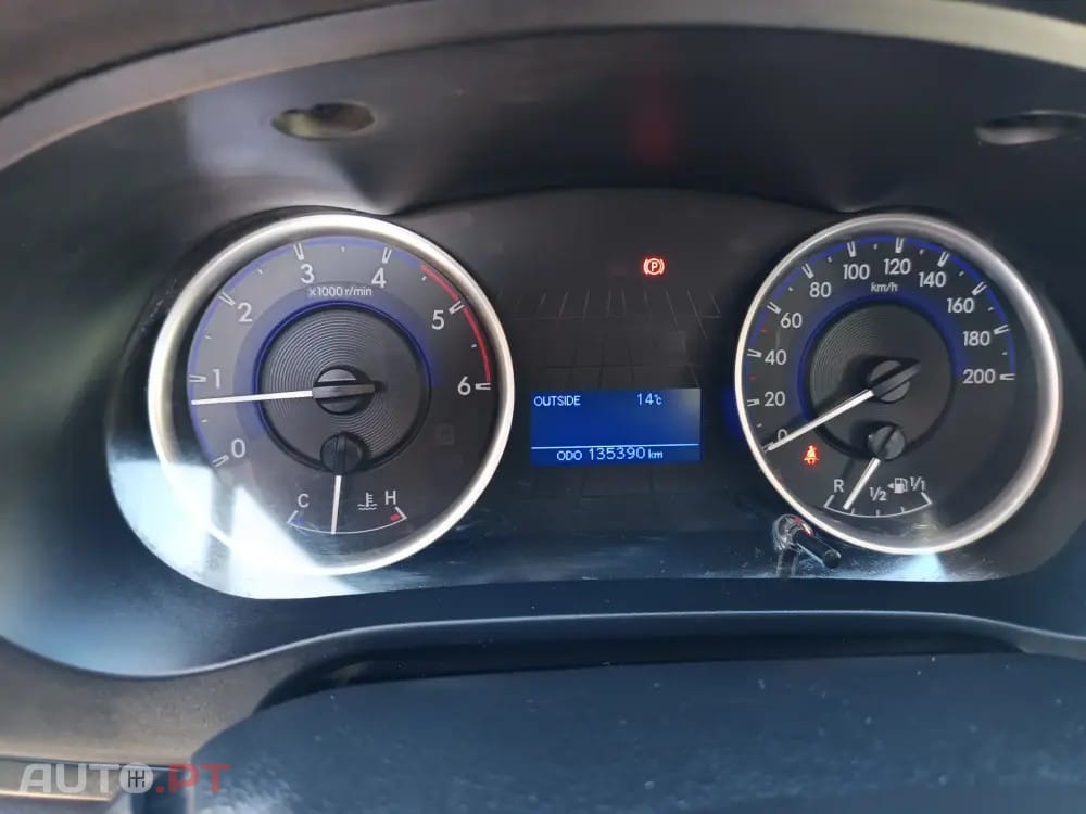 Toyota Hilux 2.4 D-4D 4WD Challenge