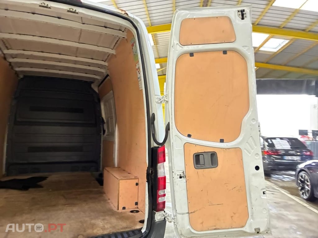 Mercedes-Benz Sprinter 211 CDi 37S 3.0T Tronic Plus