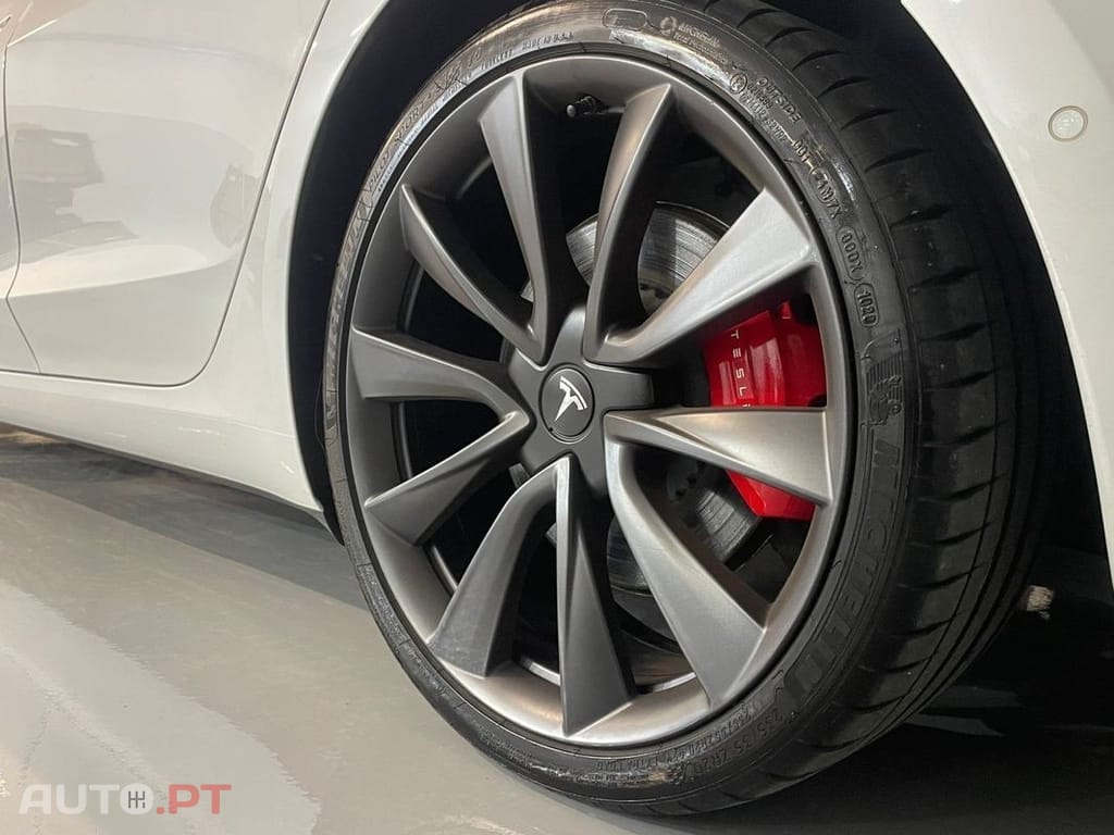 Tesla Model 3 Performance Dual Motor AWD