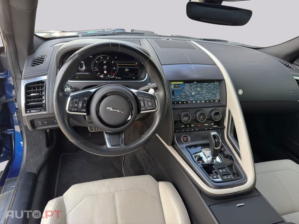 Jaguar F-Type P300 R-Dynamic