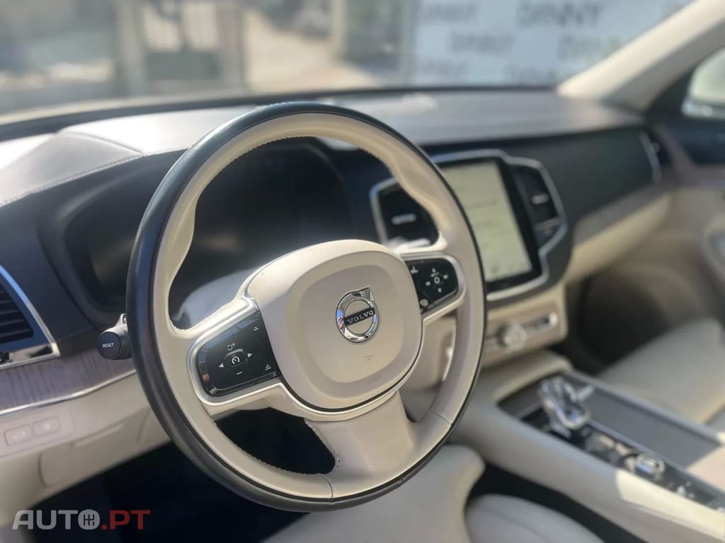 Volvo XC90 2.0 T8 PHEV Inscription Expression AWD