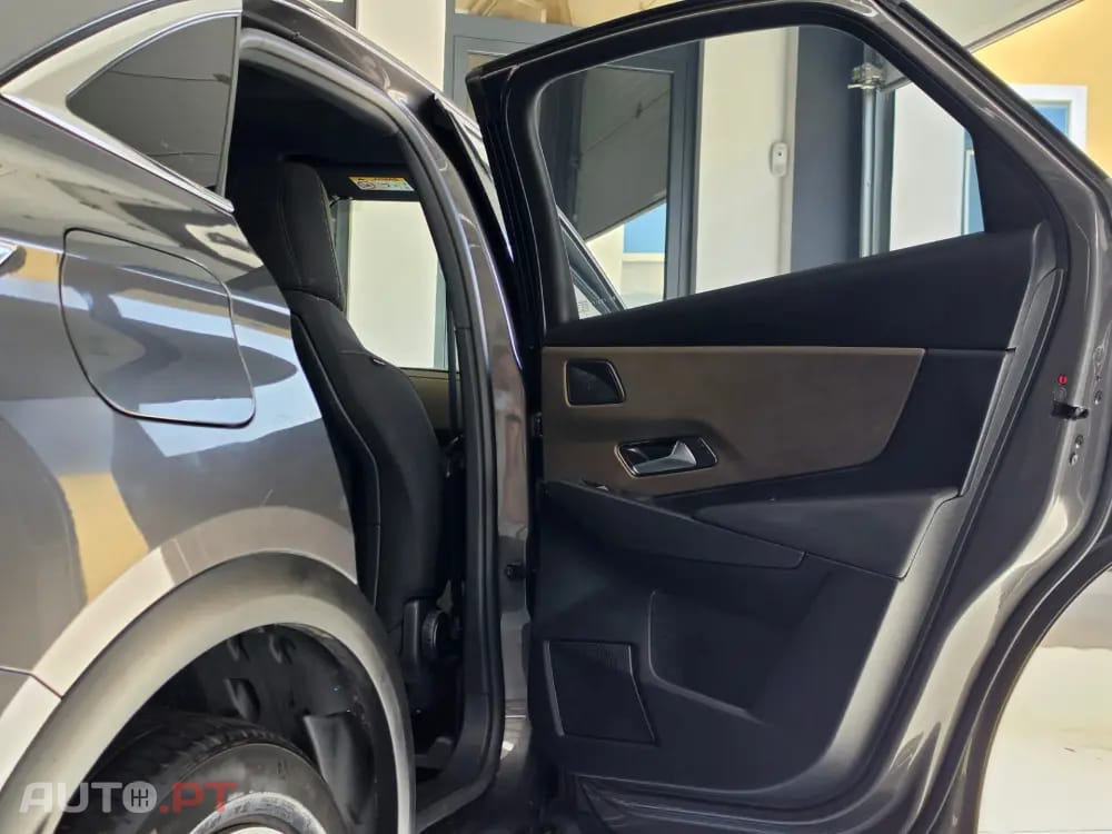 DS DS7 Crossback 4x4 Bastille +