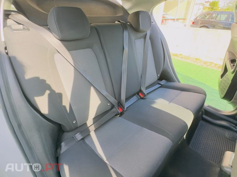Fiat Tipo 1.3 M-Jet Lounge