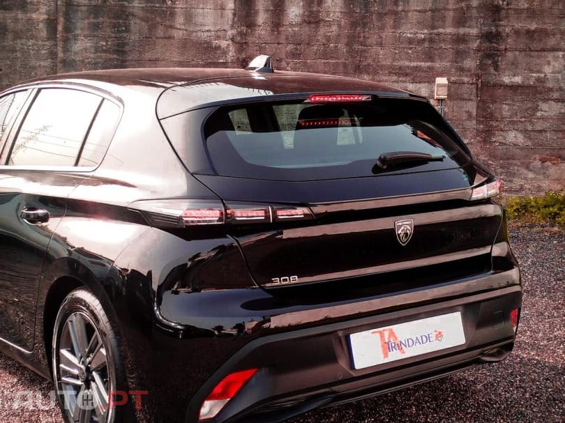 Peugeot 308 PureTech 130 EAT8 Active Pack