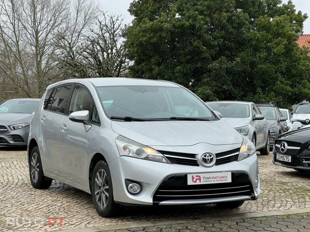 Toyota Verso 2.0 D-4D Comfort