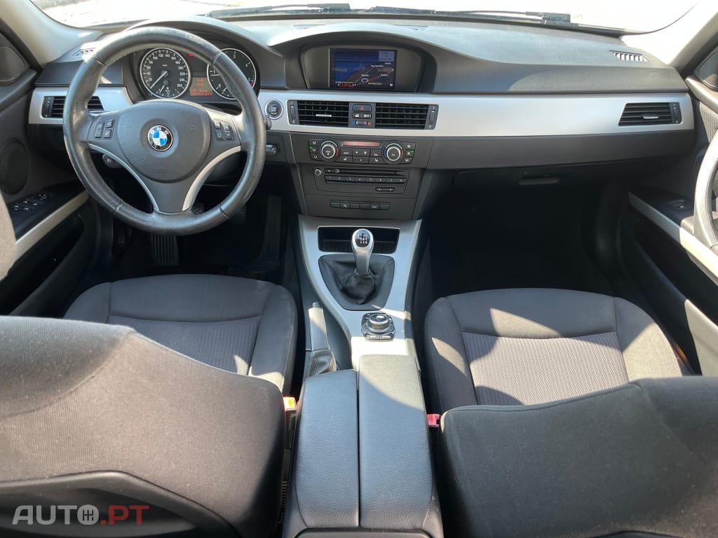 BMW 318 d Touring Line Sport